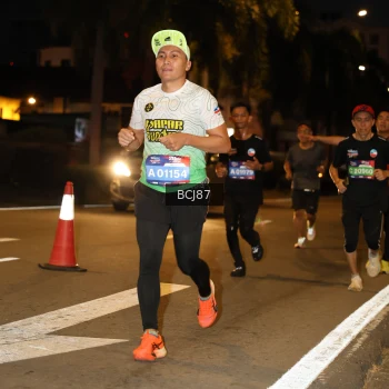 Runner Photo 3709997