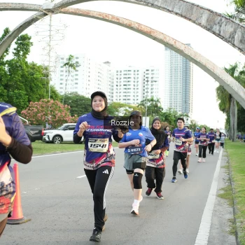 Runner Photo 3710006