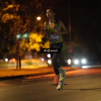 Runner Photo 3710007