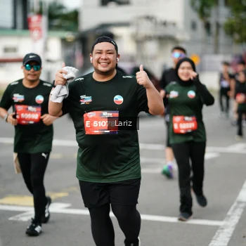 Runner Photo 3710024