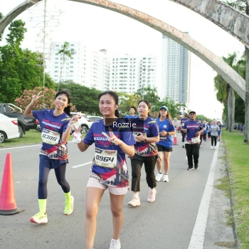 Runner Photo 3710042