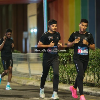 Runner Photo 3710046