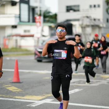Runner Photo 3710071