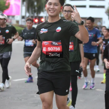 Runner Photo 3710072
