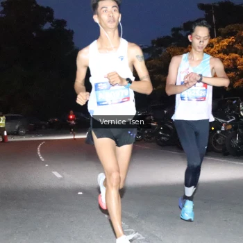 Runner Photo 3710126