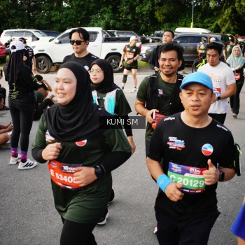 Runner Photo 3710137