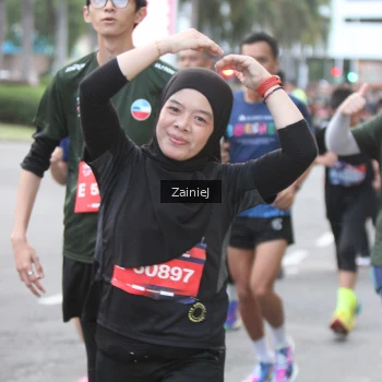 Runner Photo 3710185