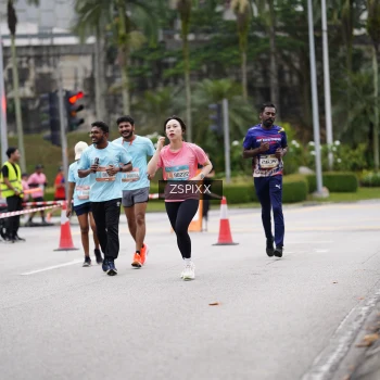 Runner Photo 3710209