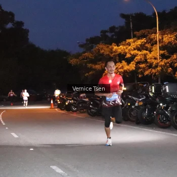 Runner Photo 3710291