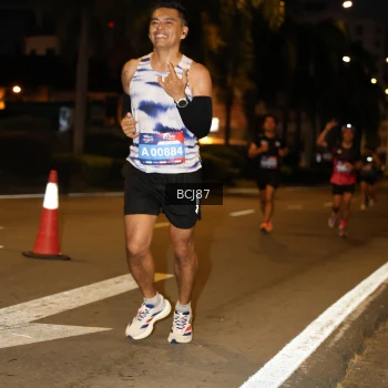 Runner Photo 3710313
