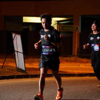 Runner Photo 3710473