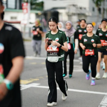 Runner Photo 3710572