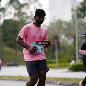 Runner Photo 3710608