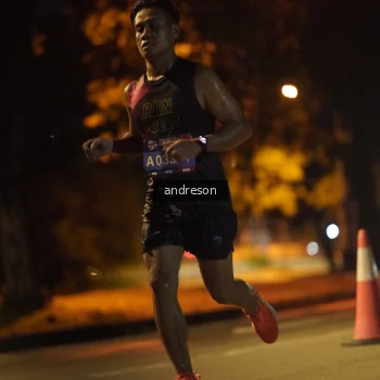 Runner Photo 3710640