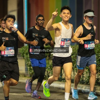Runner Photo 3710668