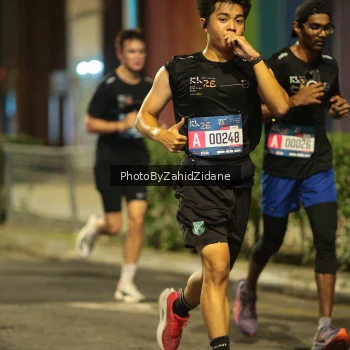 Runner Photo 3710690
