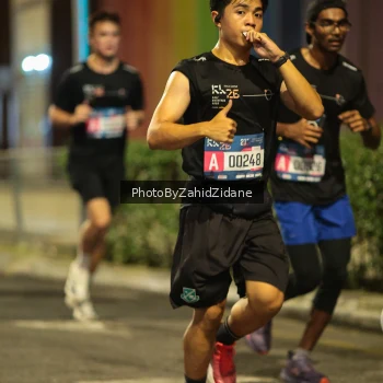 Runner Photo 3710718