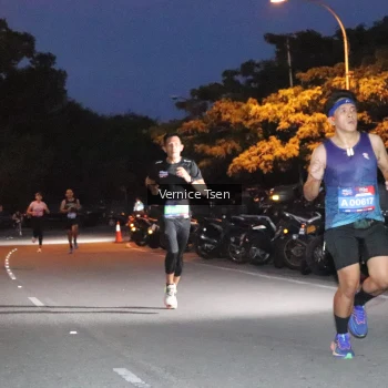 Runner Photo 3710735