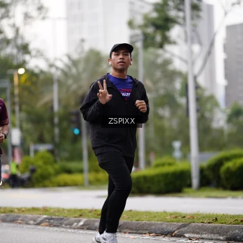 Runner Photo 3710765
