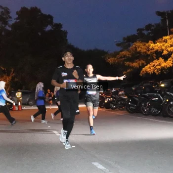 Runner Photo 3710858