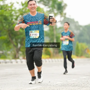 Runner Photo 3710955
