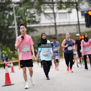 Runner Photo 3710963