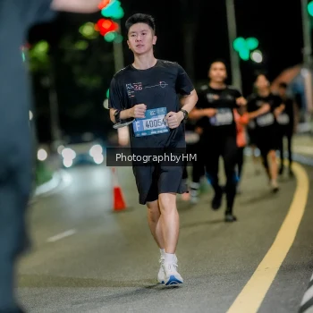Runner Photo 3710975