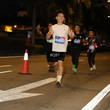 Runner Photo 3711001