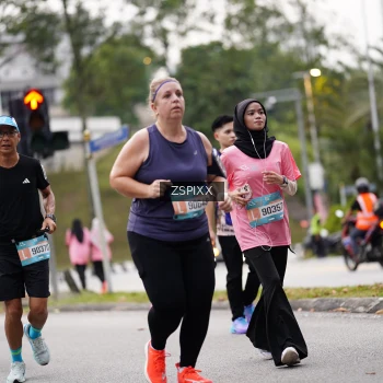 Runner Photo 3711011