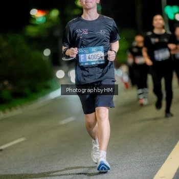 Runner Photo 3711012