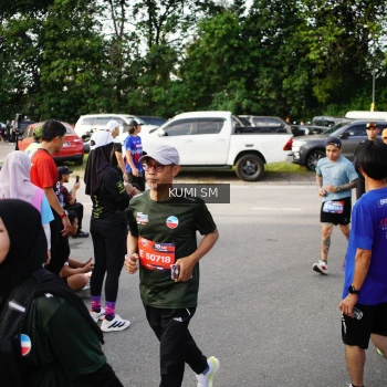 Runner Photo 3711019