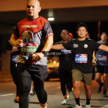 Runner Photo 3711088