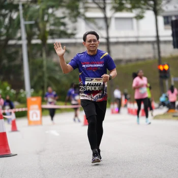 Runner Photo 3711137