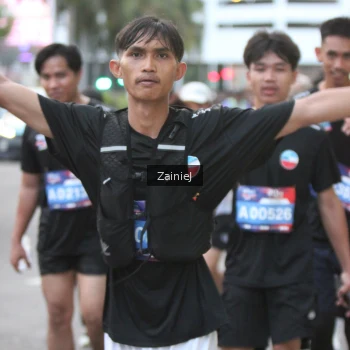 Runner Photo 3711139