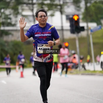 Runner Photo 3711183