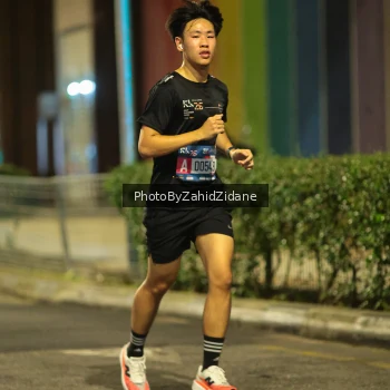Runner Photo 3711250