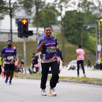 Runner Photo 3711257