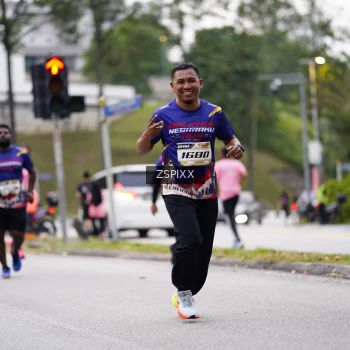 Runner Photo 3711272