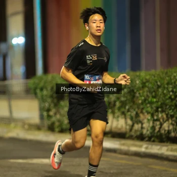 Runner Photo 3711285