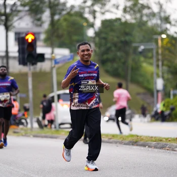 Runner Photo 3711303