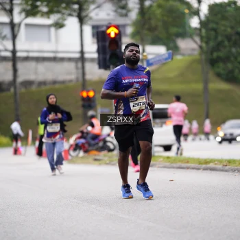 Runner Photo 3711333