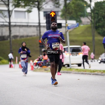 Runner Photo 3711337