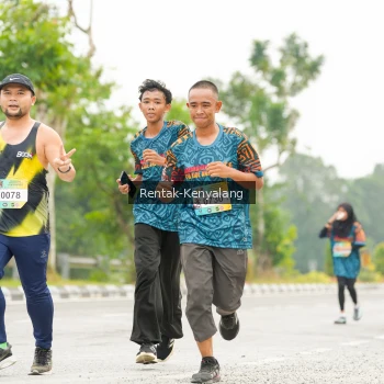 Runner Photo 3711369