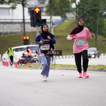 Runner Photo 3711413