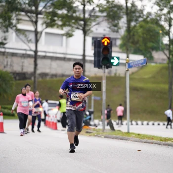 Runner Photo 3711451