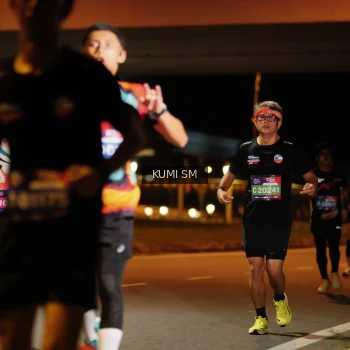 Runner Photo 3711453