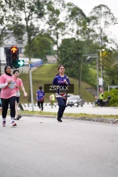 Runner Photo 3711515