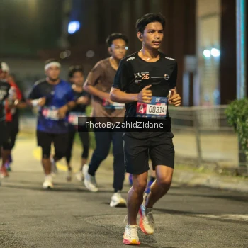 Runner Photo 3711574