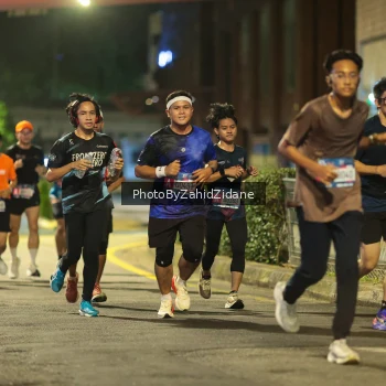 Runner Photo 3711626
