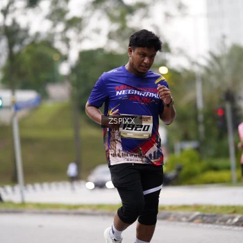 Runner Photo 3711656